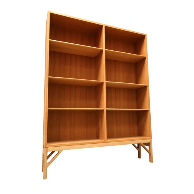 Børge Mogensen Tall Bookcase in Oak by Børge Mogensen for FDB, 1960s For Sale - Image 4 of 15