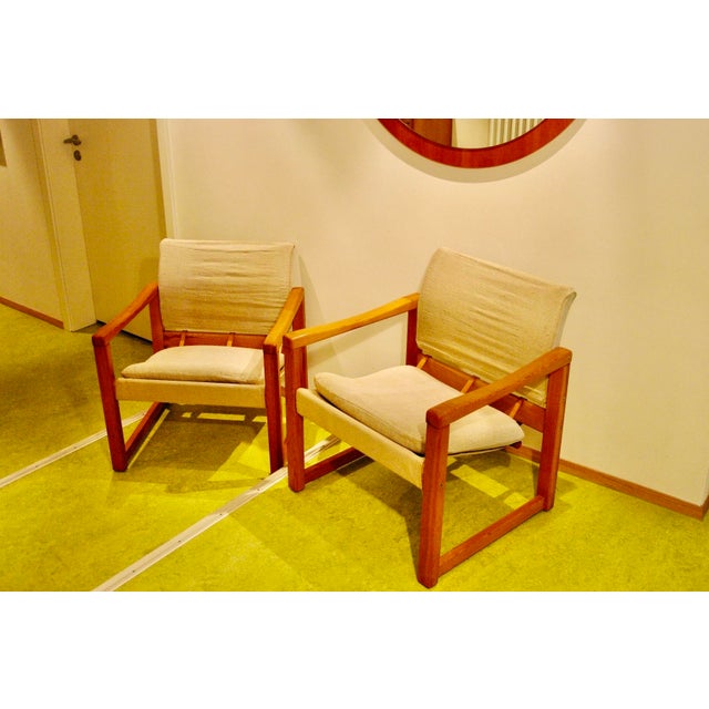 This set comes from the first series, with a solid pine frame and brass screws covered in thick ecru canvas. The straps...
