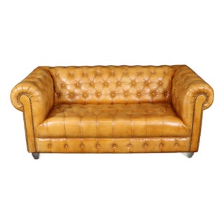 Fine Quality Custom Tufted Caramel Hued Chesterfield Sofa Settee 71 Inches Long For Sale