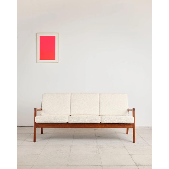 Brown Senator Series 3-Seater Sofa in Teak with Bouclé Upholstery by Ole Wanscher for France & Daverkosen, Denmark, 1950s For Sale - Image 8 of 18
