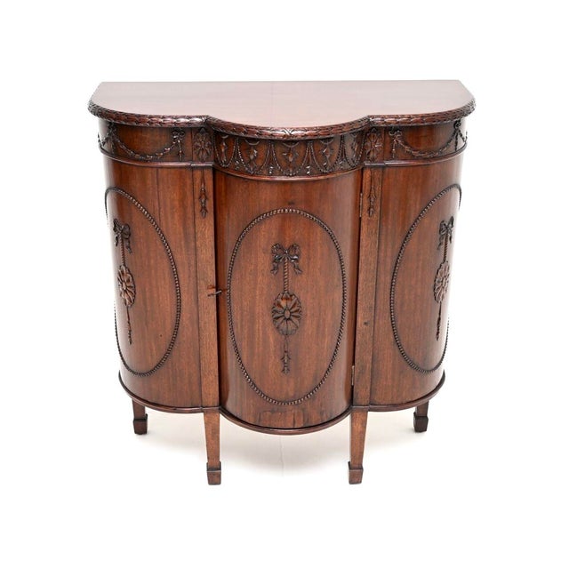 An outstanding antique Georgian Adam style cabinet. This was made in England & we would date this from around the...