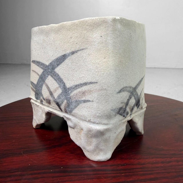 Small Vintage Japanese Ikebana Vase on Feet, 1970s For Sale - Image 6 of 9