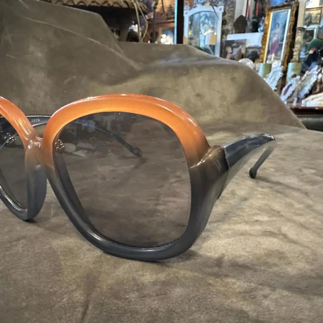 Italian 1970s Mid-Century Orange and Blue Oversized Sunglasses by Lozza For Sale - Image 3 of 10