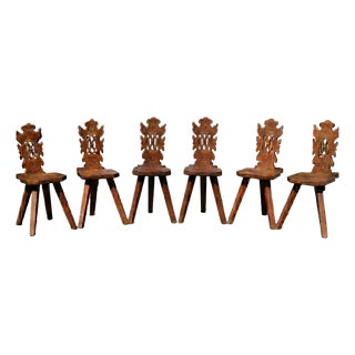 Neo-Renaissance Style Chairs in Carved Walnut, 1900s, Set of 6 For Sale