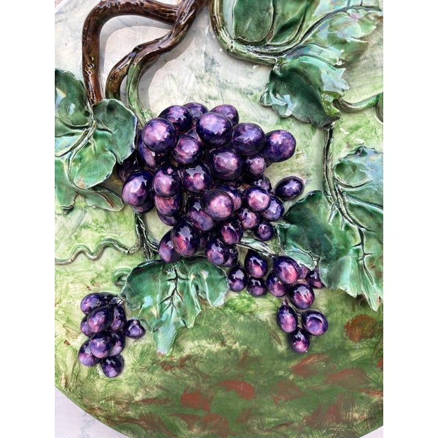 Longchamps 19th Century Majolica Grapes Wall Platter Longchamp For Sale - Image 4 of 7
