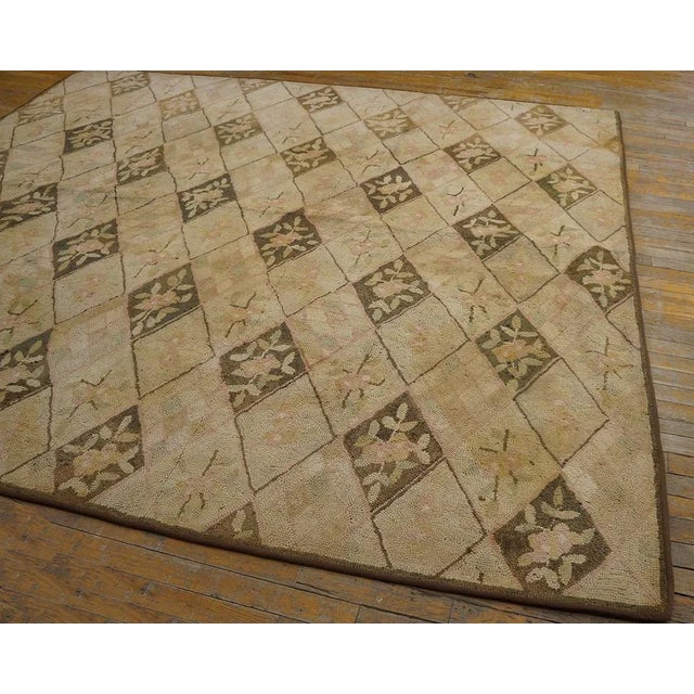 1930s 1930s Beige Cream Trellis-Lattice Folk Art Antique American Hooked Small Rug For Sale - Image 5 of 15