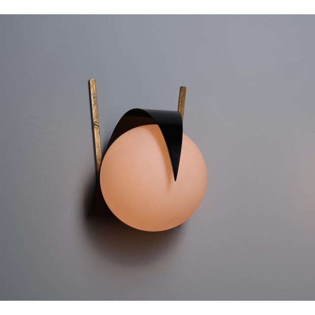 1950s Italian Wall Sconce in Brass and Opaline Glass from Stilnovo, 1950s For Sale - Image 5 of 7