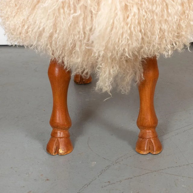 Large Sheep Sculpture by Carlos Villegas For Sale In New York - Image 6 of 8