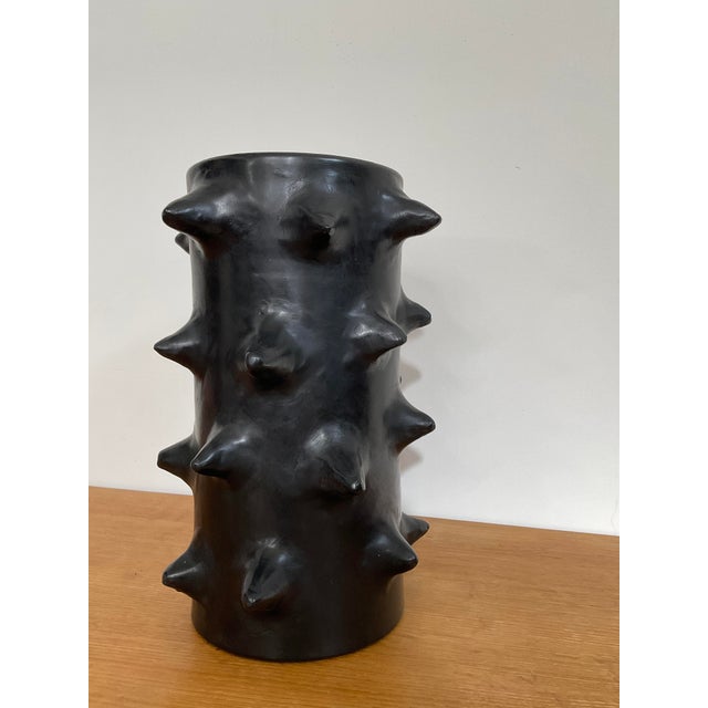 Moroccan Modern Moroccan Izuran Tadelakt Spiked Black Vase For Sale - Image 3 of 10