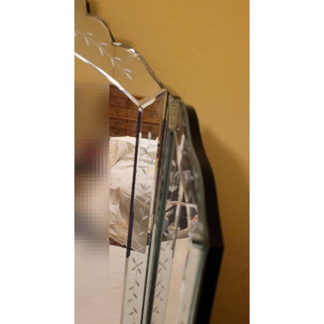 Mid-Century Modern 1960s Tri Fold Dresser Mirror by Anthropologie For Sale - Image 3 of 9