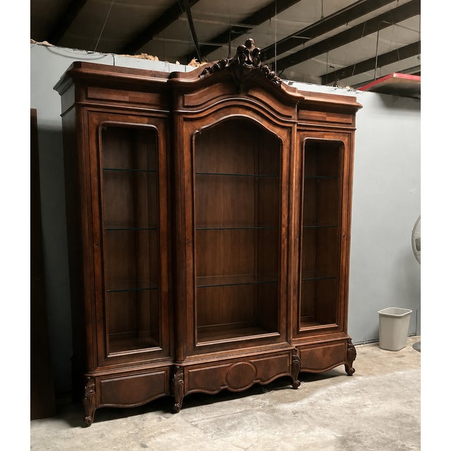 Early 19th Century French Baroque Mahoghany Breakfront For Sale In Houston - Image 6 of 6