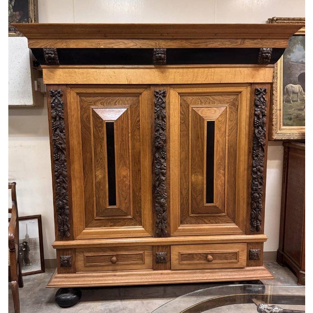 Dutch Renaissance Style Cushioned Cabinet in Wood For Sale - Image 6 of 7