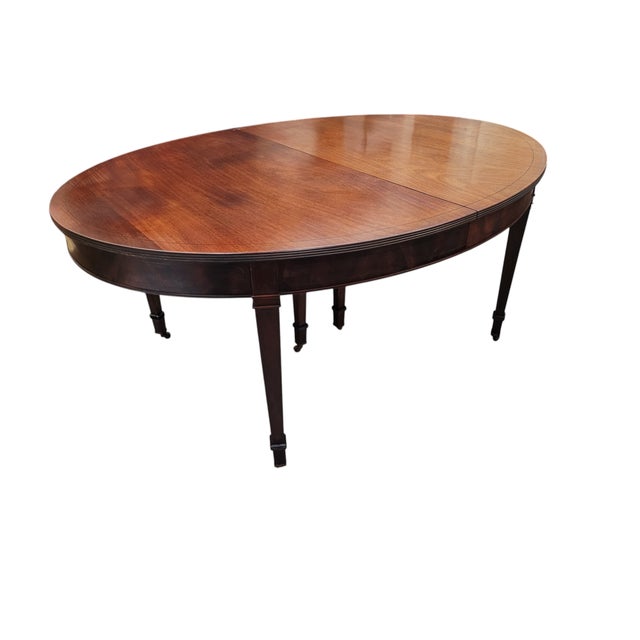 Traditional Antique Federal Oval Dining Table For Sale - Image 3 of 12