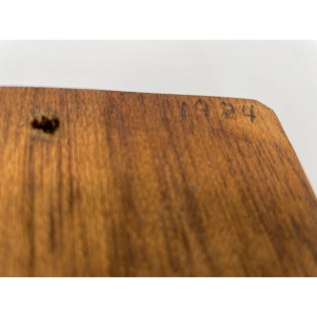 Early 20th Century Folk Art His and Her Wall Wood Carvings - a Pair For Sale In Greenville, SC - Image 6 of 7