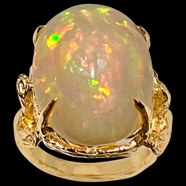 10 Carat Oval Shape Ethiopian Opal Cocktail Ring 14 Karat Yellow Gold For Sale - Image 17 of 18