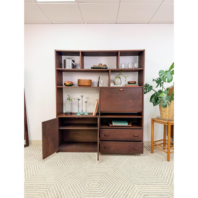 Vintage Walnut MCM Wall Unit Desk Storage Cabinet Mid Century Modern W/ Drawers For Sale - Image 10 of 15