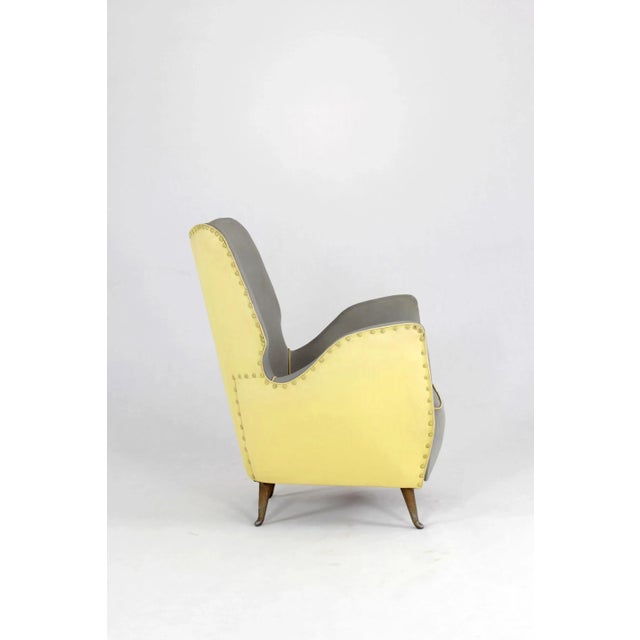 1950s Italian Yellow & Grey Skai Armchair from I.S.A., 1950s For Sale - Image 5 of 7