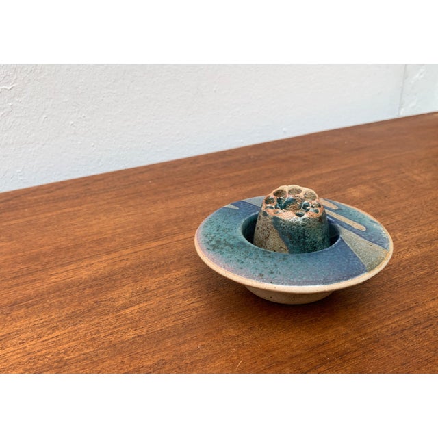 Vintage Postmodern Ceramic Pique Fleur Vase, 1980s For Sale - Image 13 of 18