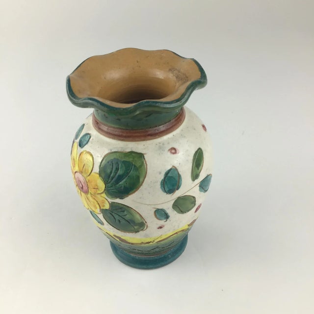 Perfect vase to add to your breakfast tray. Hand painted and made in Italy. A really nice piece for small floral cuttings.