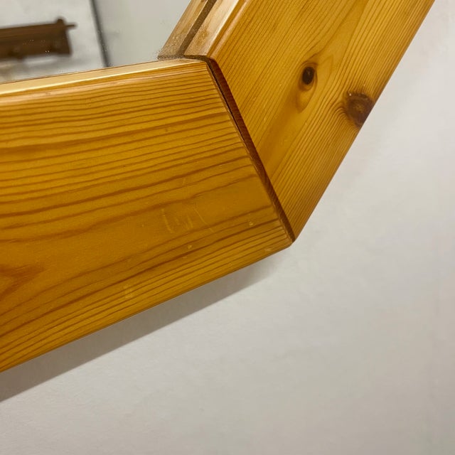 Large Scandinavian Style Octagonal Mirror in Pine, 1980s For Sale - Image 13 of 17