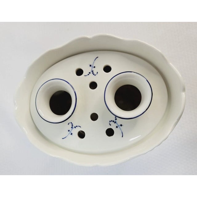 1990s Vintage MCM Villeroy Boch Vieux Septfontaines Luxembourg Frog Bulbs Tulip Vase For Sale - Image 5 of 7