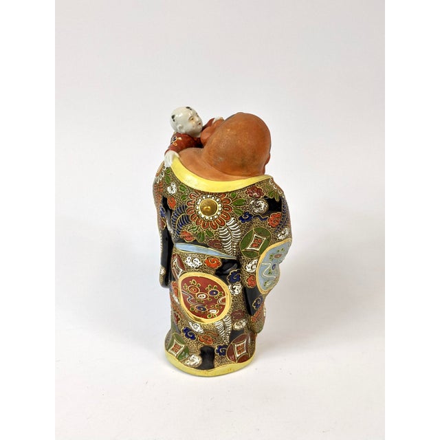 Japanese Kutani Ware Happy Buddha Holding Baby For Sale - Image 4 of 6
