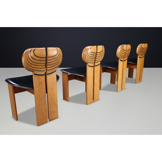 Africa Chairs in Walnut and Leather by Afra and Tobia Scarpa for Maxalto, Italy 1975, Set of 4 For Sale - Image 9 of 13