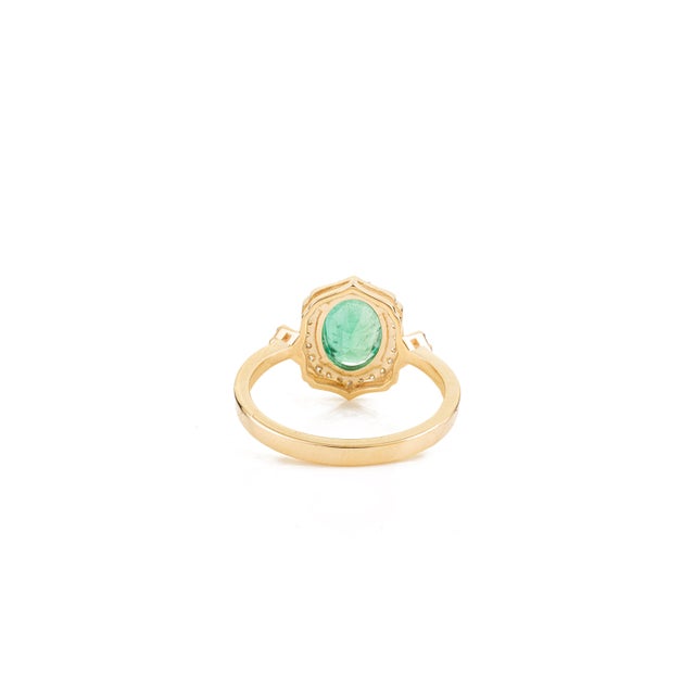 Metal Estate 1.69 Ct Emerald & Diamond Halo 14k Yellow Gold Cocktail Ring Size 5 For Sale - Image 7 of 14