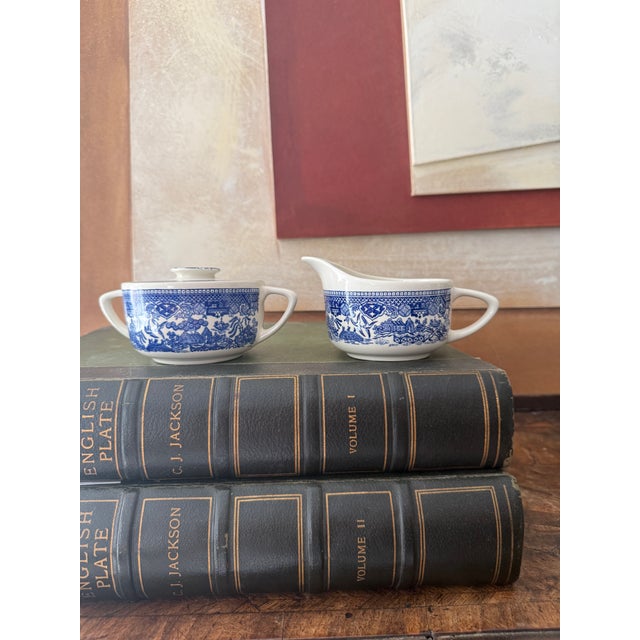 1960s Blue Willow Sugar Bowl With Lid and Creamer For Sale - Image 4 of 12
