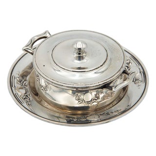 Plain Silver Pot with Raised Plate For Sale