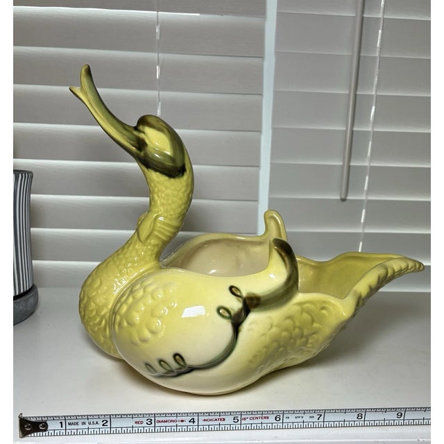 Forest Green Vintage Hull Usa #69 Pottery ~ Large & Small Swan Planter- Set of 2 For Sale - Image 8 of 10