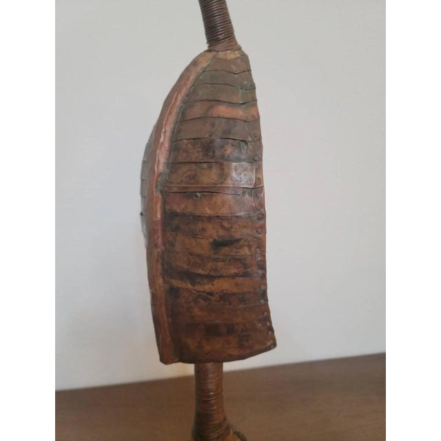 Rare African Mahongwe Osseyba Reliquary Guardian Figure Tribal Folk Art Sculpture For Sale - Image 4 of 11