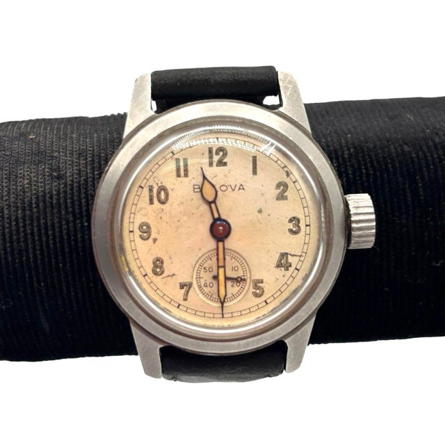 Mid-Century Modern Mid-Century Bulova 1917-H Us Military Issued Korean War Era Wrist Watch For Sale - Image 3 of 7