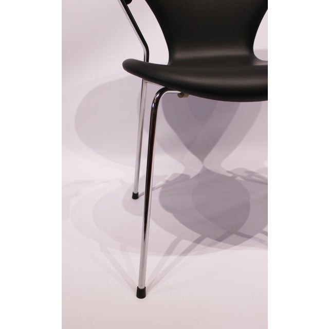 1950s Black Leather Model 3207 Seven Chair by Arne Jacobsen for Fritz Hansen, 1980s For Sale - Image 5 of 9