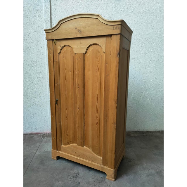 Mid-Century Modern Scandinavian Wooden Wardrobe, 1980, in Very Good conditions. Designed 1970 to 1979