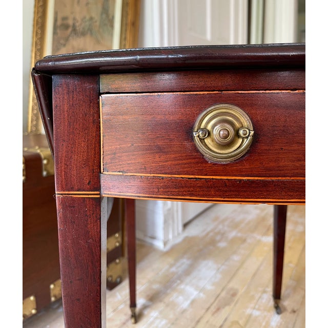 Late 18th C. English Georgian Mahogany Pembroke Table For Sale In New York - Image 6 of 12