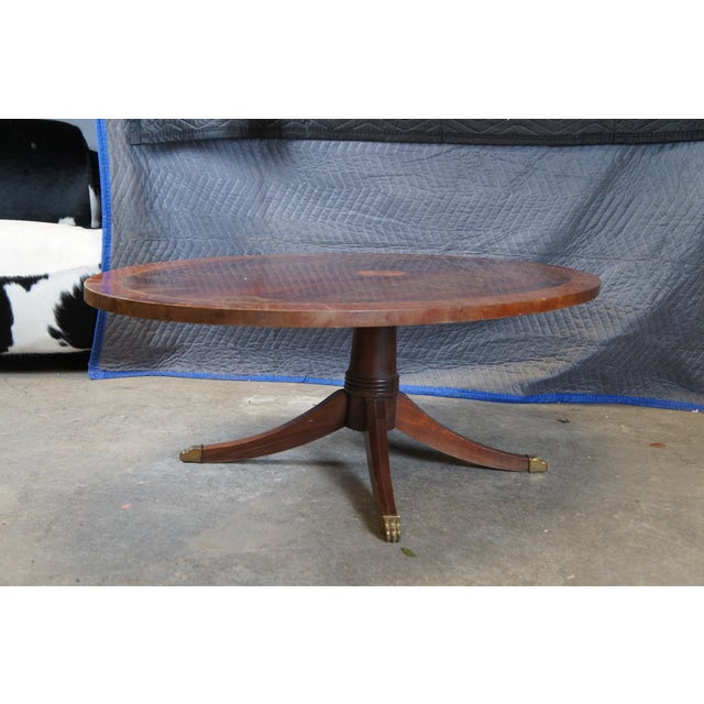 Vintage Hekman Georgian Style Crotch Mahogany Oval Coffee Cocktail Table 52" For Sale - Image 6 of 11