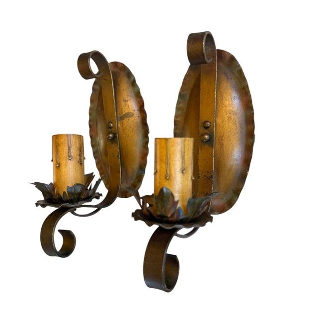 Circa 1920’s Pair of Polychrome Painted Botanical Wall Sconces For Sale - Image 4 of 8