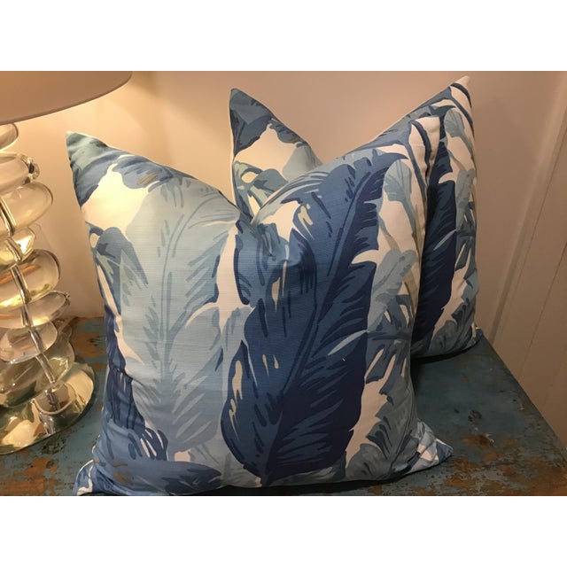 Thibaut’s Travelers Palm featured here in blue and white is a modern take on an old favorite....(reminds me of photos of...