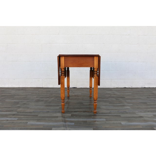 Antique 1920s Farmhouse Drop-Leaf Butterfly Dining Table With Turned Legs For Sale - Image 13 of 18