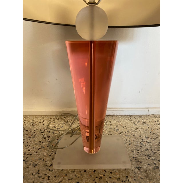 Abstract Signed Lucite Acrylic Table Lamp For Sale - Image 3 of 6
