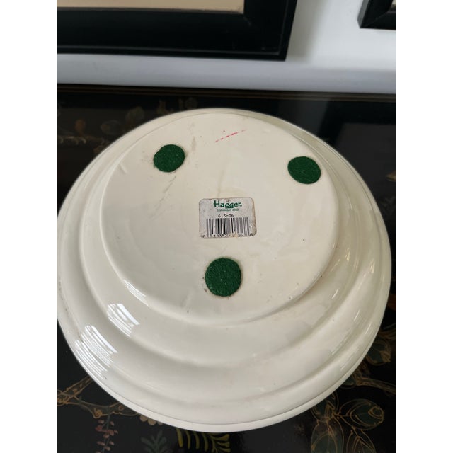 Late 20th Century Haeger Beehive Ivory Ceramic Cachepot For Sale - Image 10 of 10