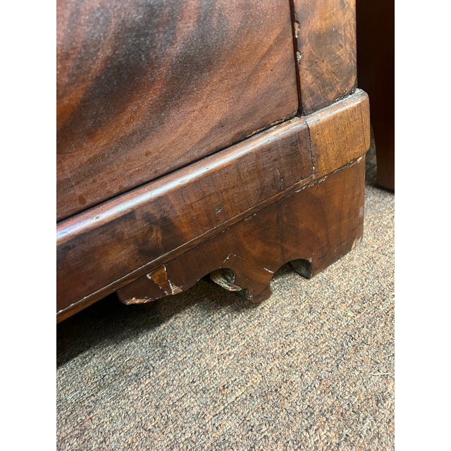 19th Century Flamed Mahogany Large Chest of Drawers For Sale - Image 6 of 11