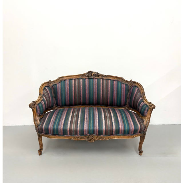 Wood Vintage Louis XV Style Carved Wood Settee For Sale - Image 7 of 7