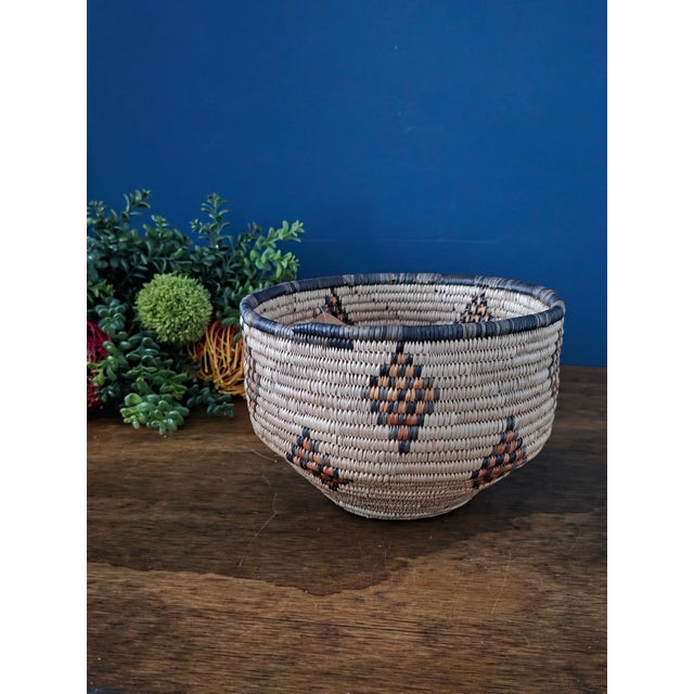 1980s 1980s Zulu Handwoven Ilala Palm Basketry Trio, Organic Sculptural Forms For Sale - Image 5 of 16