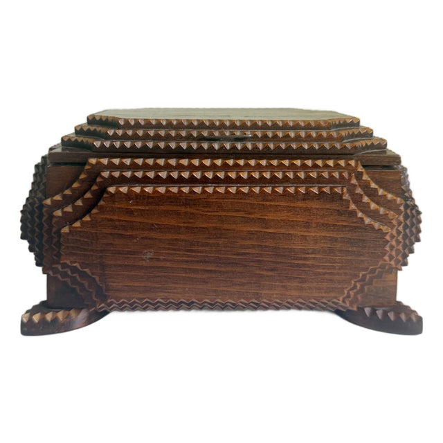 Antique Tramp Art Box With Scalloped Corners For Sale