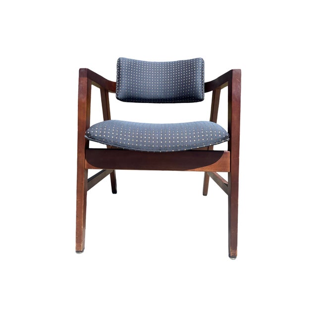 1960s Vintage Mid Century Modern Gunlocke Dining Chairs 9 Available Walnut Floating Back Office For Sale - Image 5 of 12