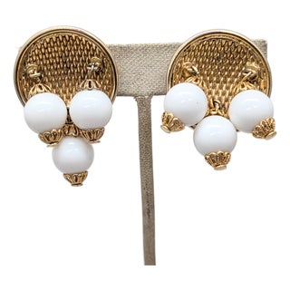 Vintage 1950s Signed Hattie Carnegie Goldtone White Resin Drop Clip Earrings-2 Pieces For Sale