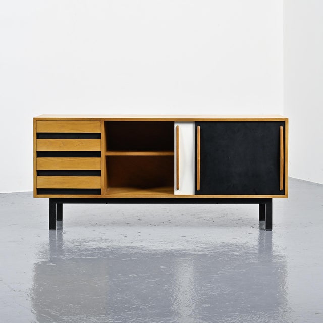 Charlotte Perriand Ash Cansado Sideboard attributed to Charlotte Perriand for Steph Simon, 1960 For Sale - Image 4 of 18