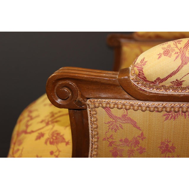 Wood Louis XVI Walnut Bergère Armchairs, Late 18th Century, Set of 2 For Sale - Image 7 of 13